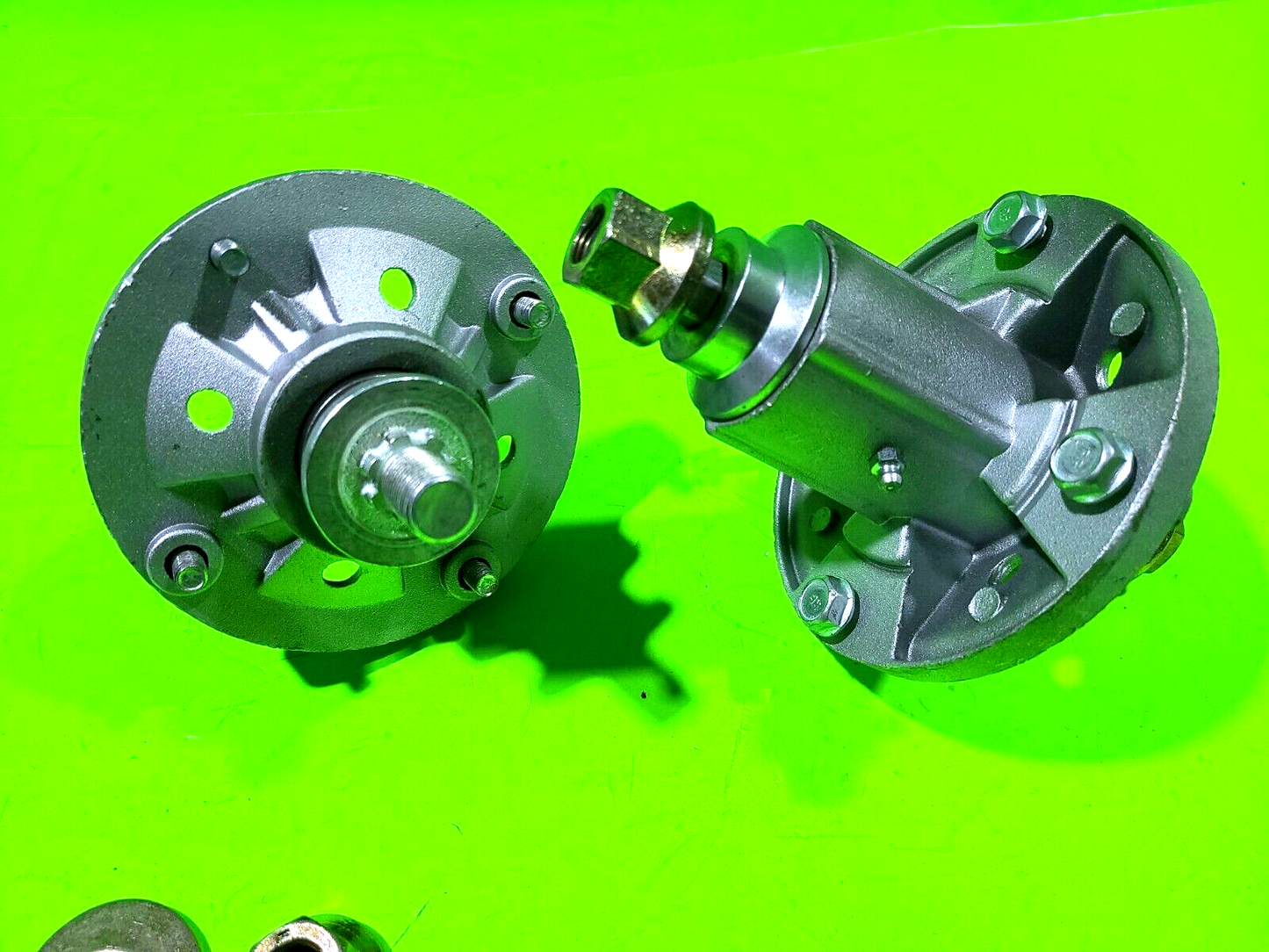 2 Spindle Assembly for John Deere D100 D110 D130 D140 D150 D160 LA100 LA1056