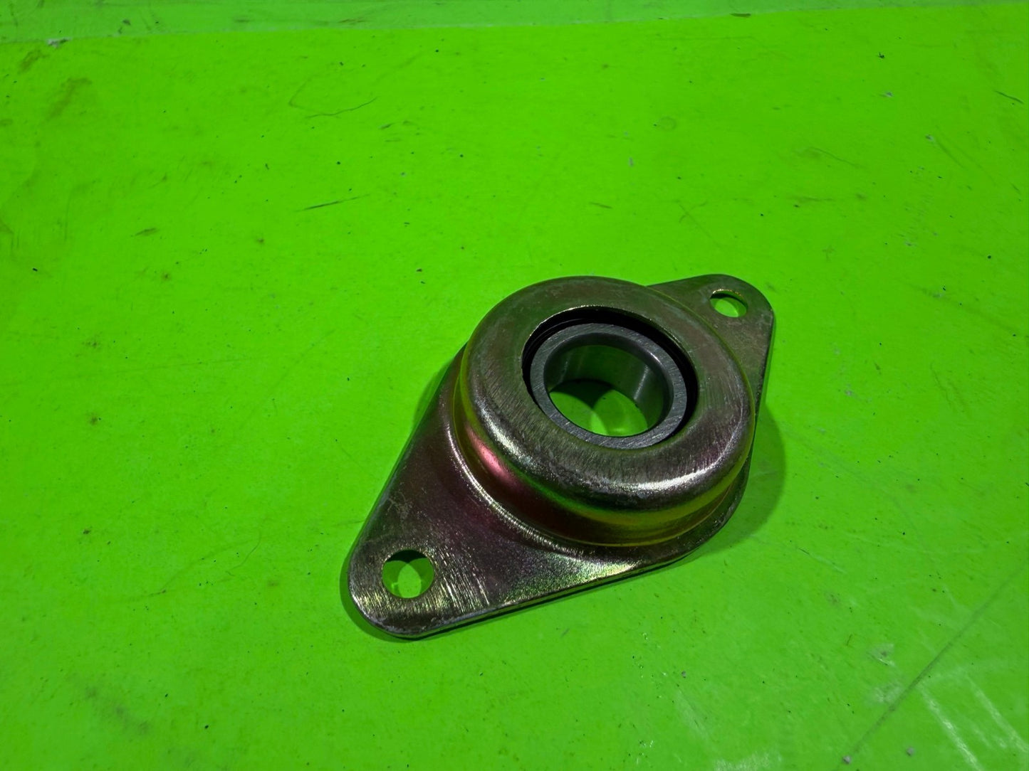 Genuine OEM Husqvarna 601400074 Plate and Bearing Assembly For 21" Snow Blower5