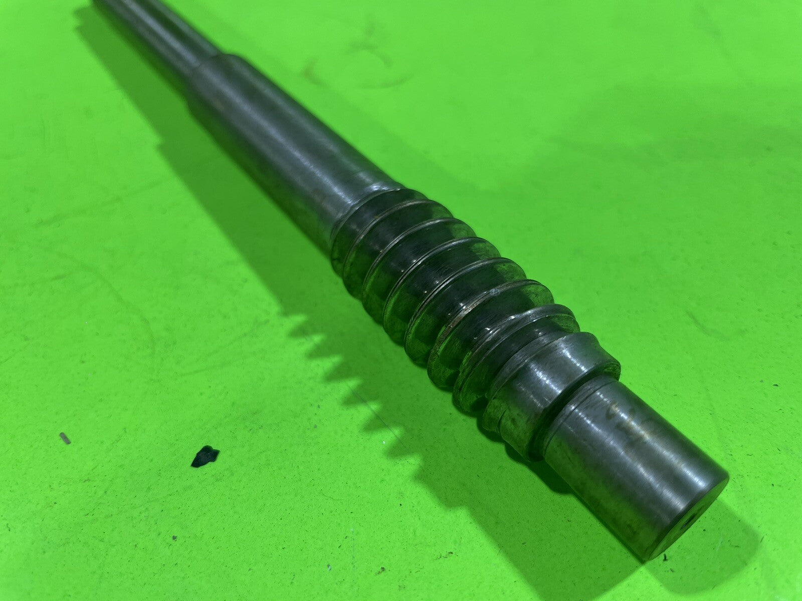 Genuine Briggs & Stratton 306790MA Worm Shaft4