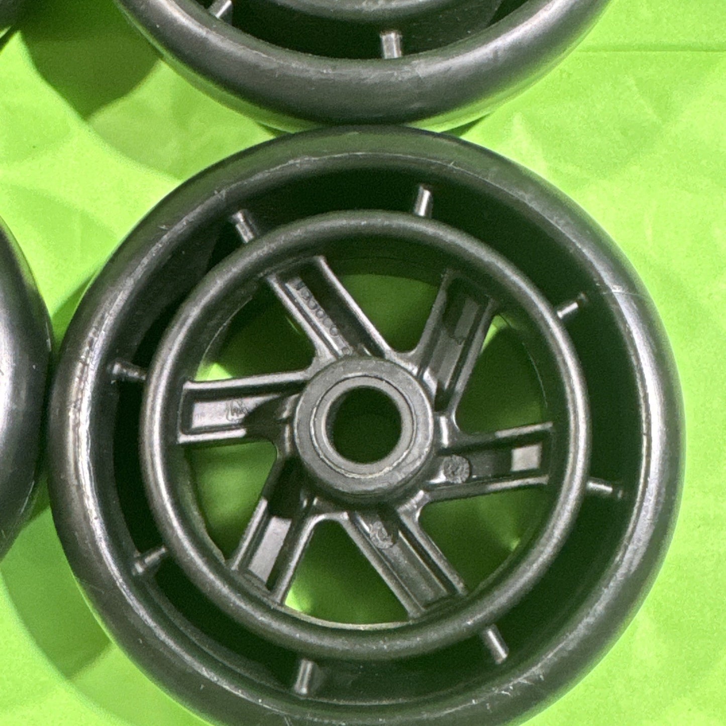 New OEM 4Pk Husqvarna Deck Wheels AYP Craftsman 532188606 589527401 1886063