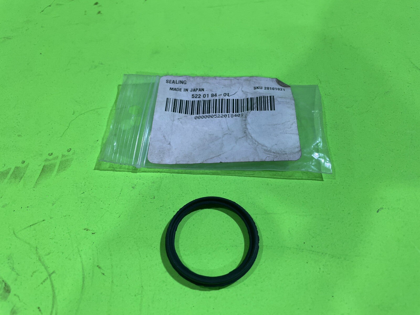 Genuine OEM Husqvarna 522018401 Sealing T435 Chainsaw 5745106013