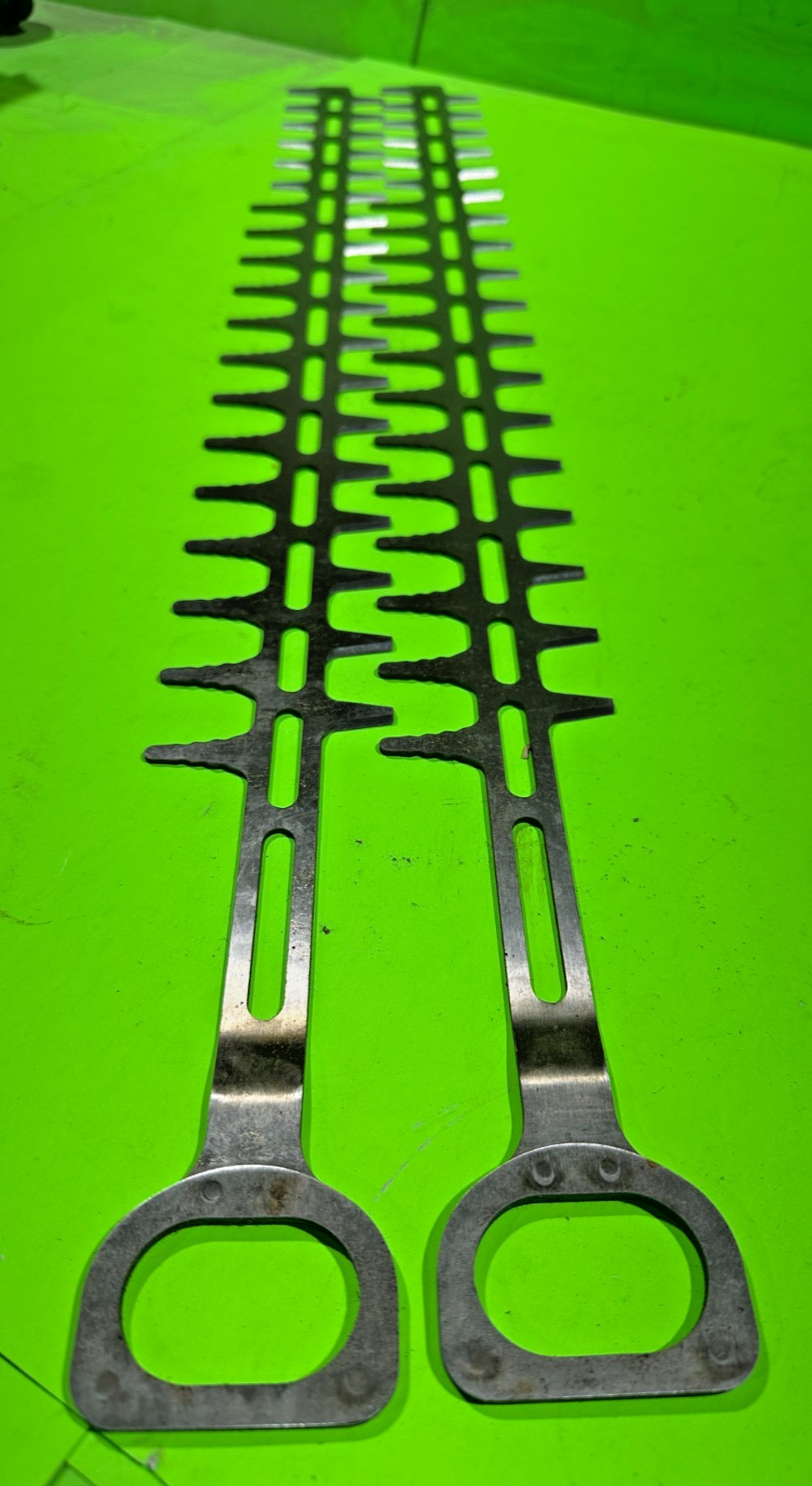 NEW Husqvarna 574681301 22" Hedge Trimmer Blade Replacement Two Blade Set1