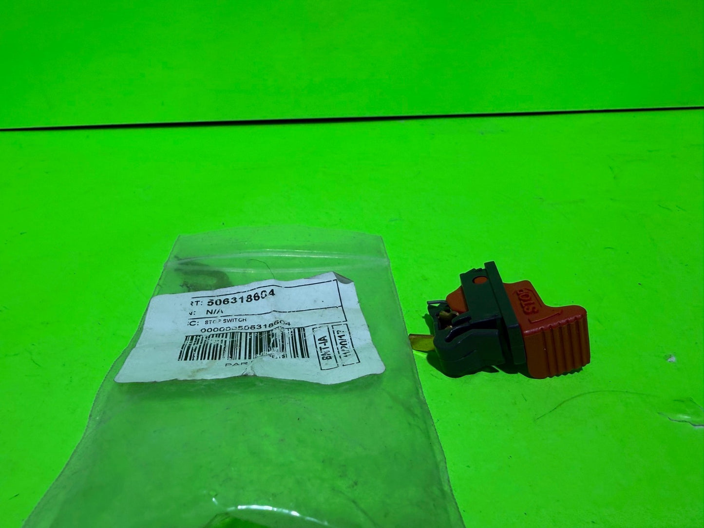 New Genuine OEM Husqvarna 506318604 Stop Switch Concrete/Circular Saw3