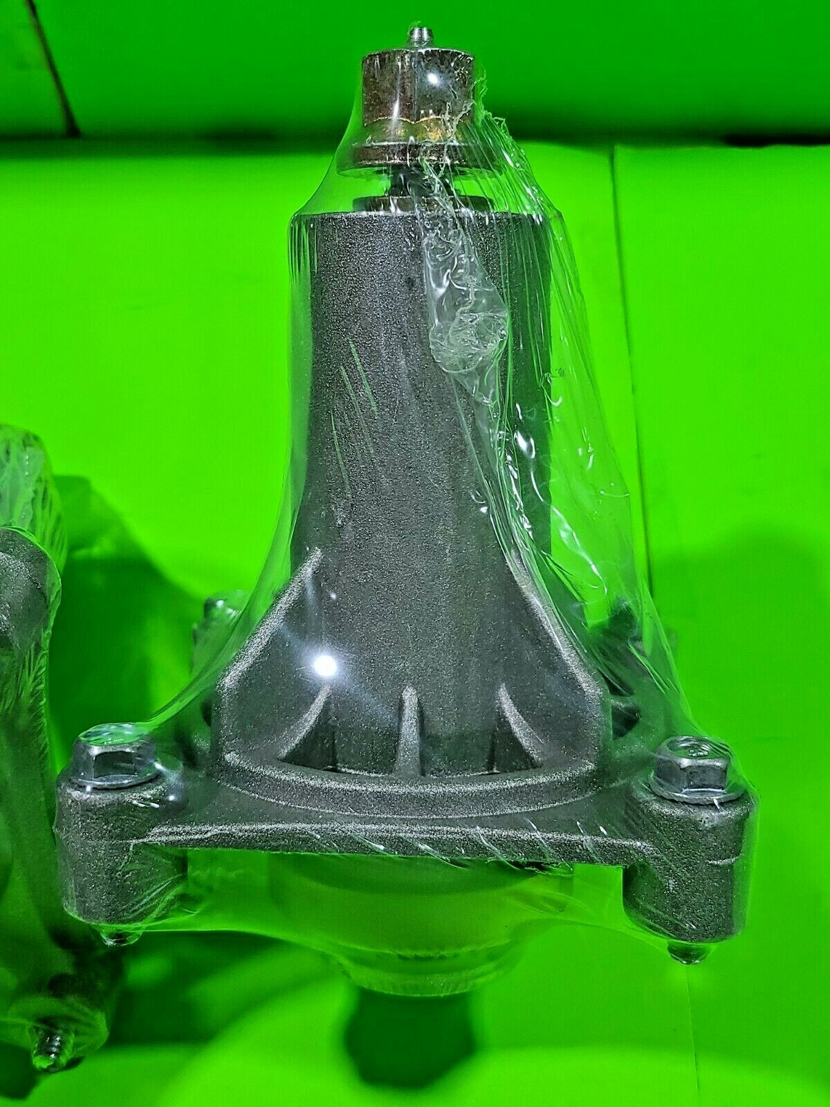 (3) NEW DECK BLADE SPINDLE ASSEMBLY FITS AYP FITS HUSQ 192870 187292 5321872925