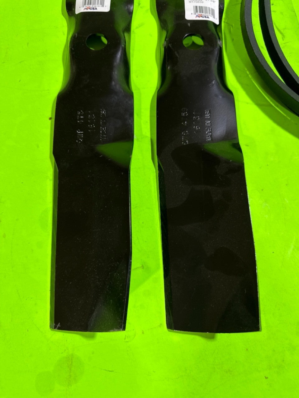 Mower Deck Blade Belt Kit for John Deere Z320M 2 Blades And Deck Belt1