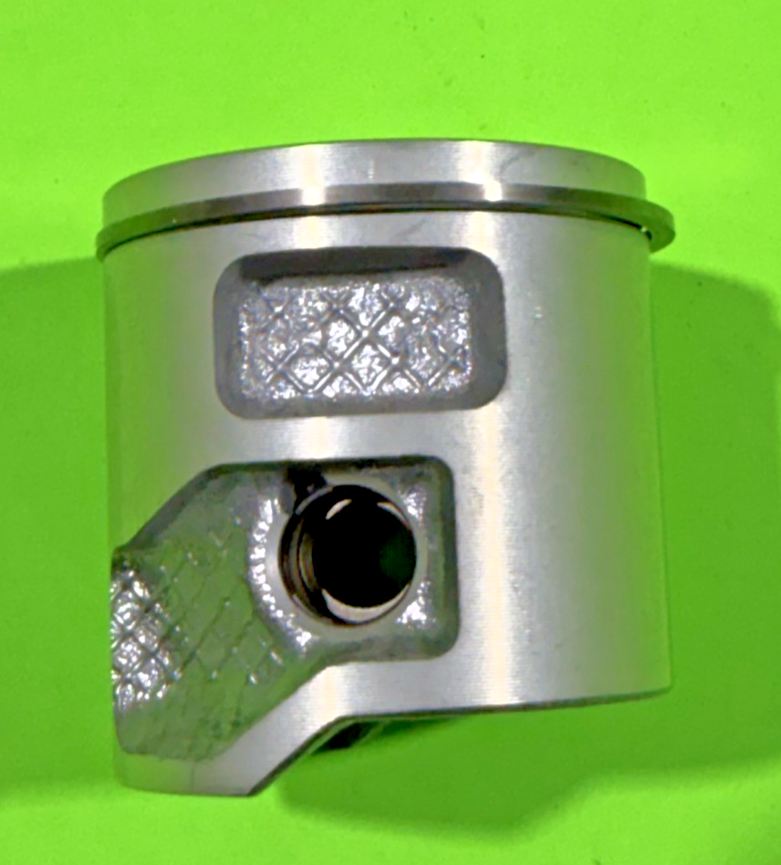 NEW OEM Husqvarna 577047008 Piston Assy D43 Fits 545 545XP 550 550XP3