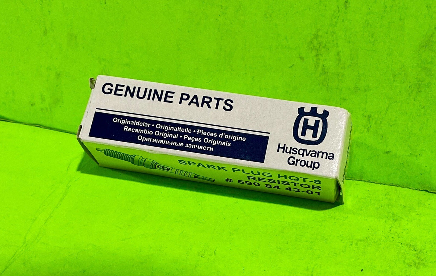 Genuine Husqvarna 590844301 Resistor HQT-8 Spark Plug fit up 324L, 524LK4