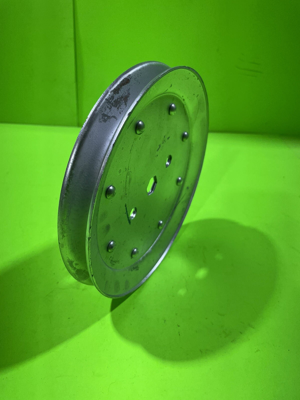 SPINDLE PULLEY FOR JOHN DEERE 100 D100 E100  L100 LA100 REPL OEM GX203674