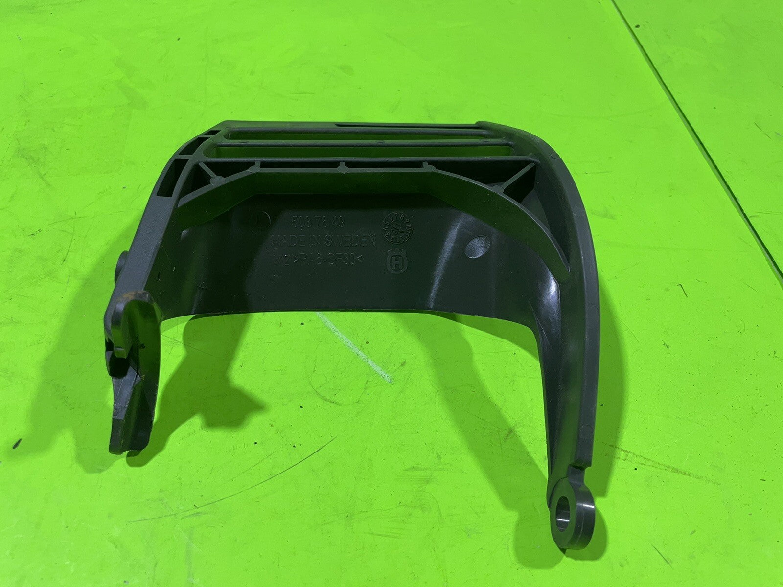 Genuine OEM Husqvarna 503764903 Hand Guard 362 365 Chainsaws3