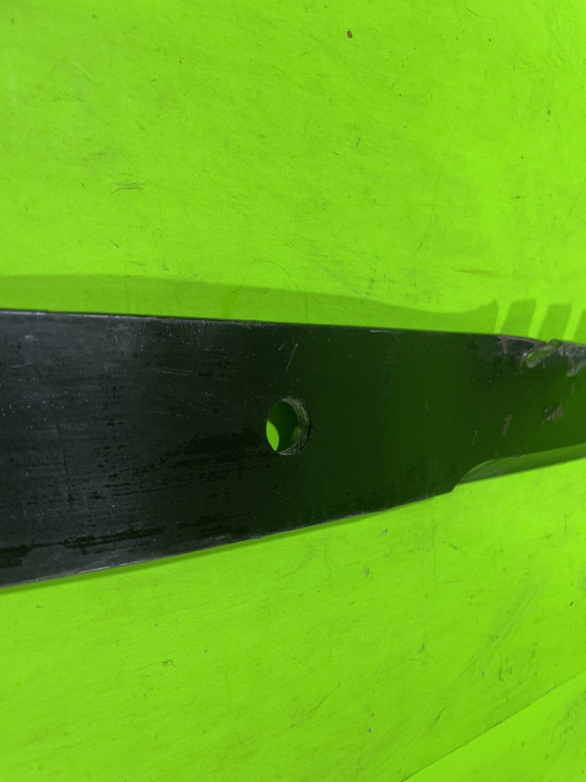 Genuine OEM Husqvarna 593077902 Gator Blade For 54 In Cut2