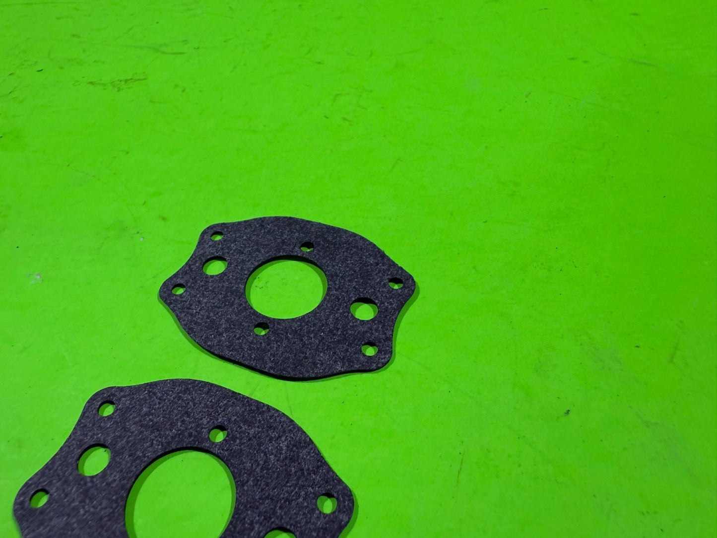 NOS 2pk Genuine OEM Husqvarna 530019172 Chainsaw Carburetor Gaskets Craftsman2
