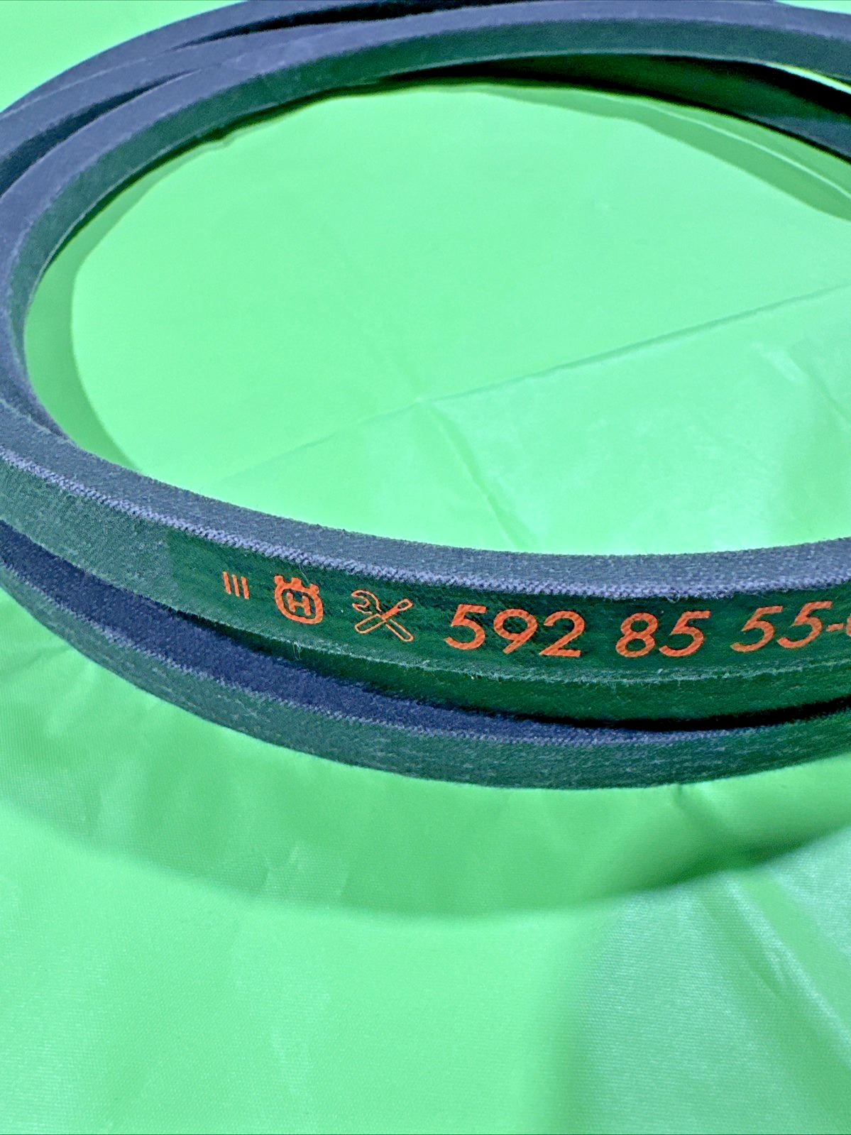 OEM Husqvarna 592855501 592855110 53244183 Drive Belt TC 138 TC 138L 1/2" x 79"4