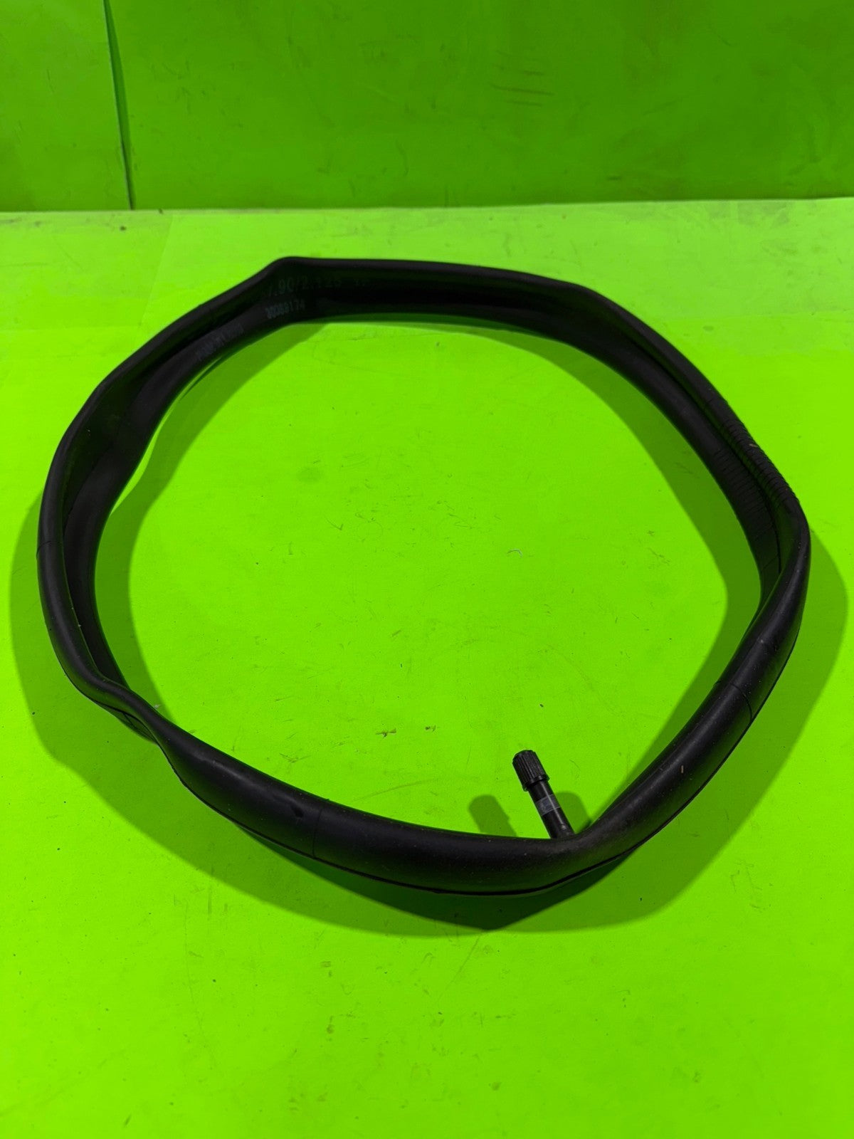 CST Butyl Tube 08-305 Straight Stem 16X1.90/2.125 SV T.P2