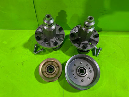 NEW L1742 Deck Spindle Assembly with Pulley for John Deere GY20050 GX203678