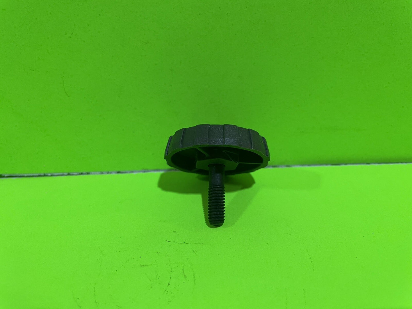 Genuine OEM Husqvarna 530059796 Knob Assembly Craftsman2