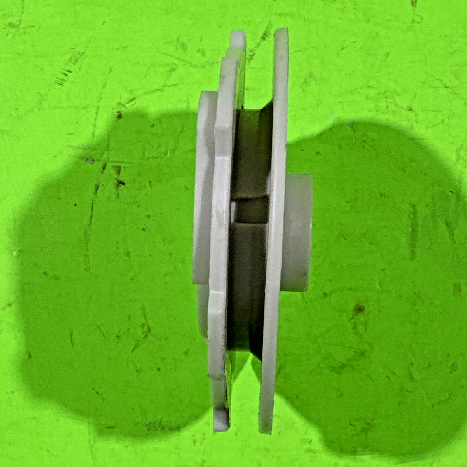 New Genuine OEM Husqvarna Starter Pulley 576744401 Poulan 5451748014