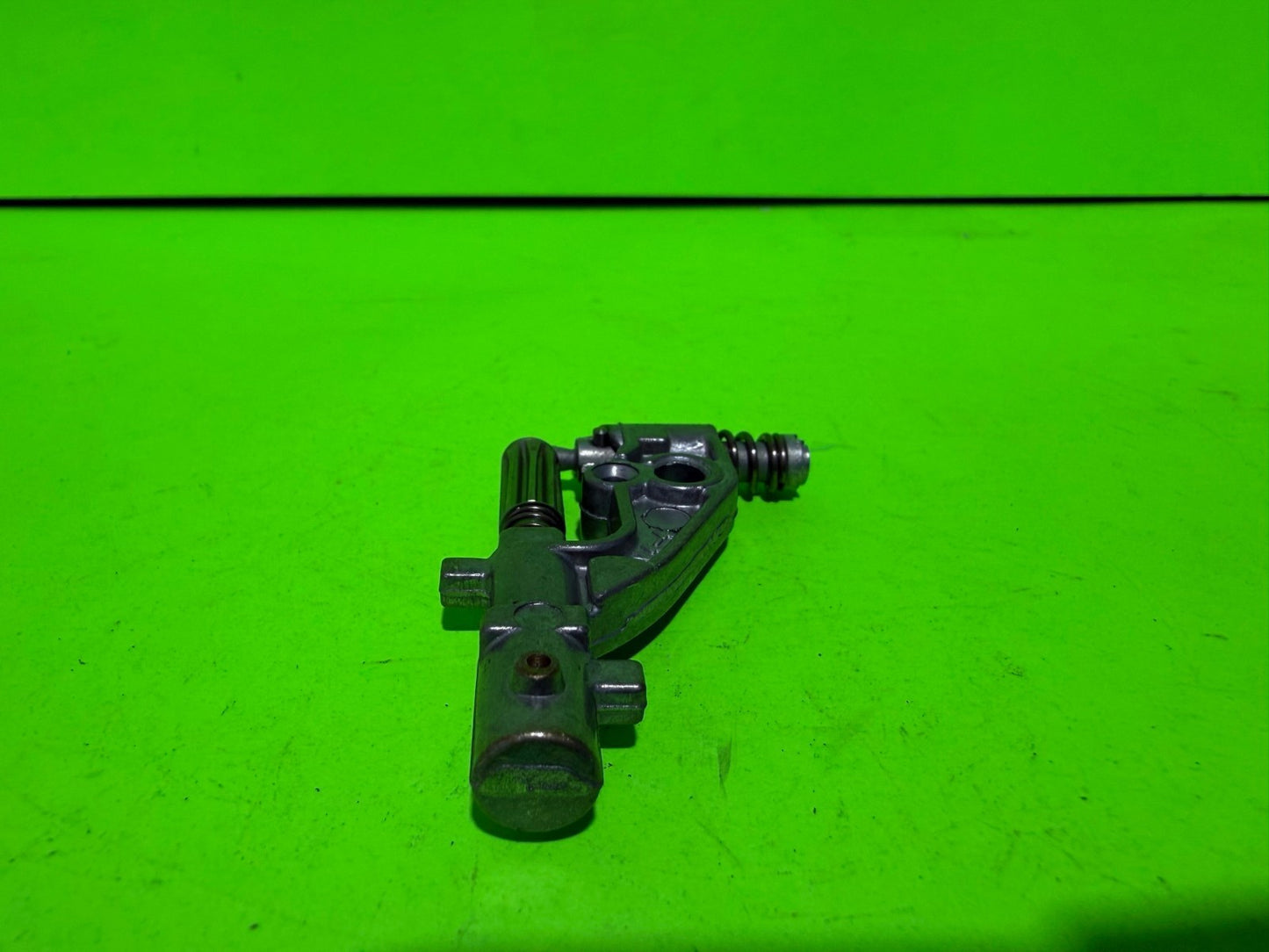 New Genuine OEM Husqvarna 544180103 Oil Pump Assy Jonsered RedMax2