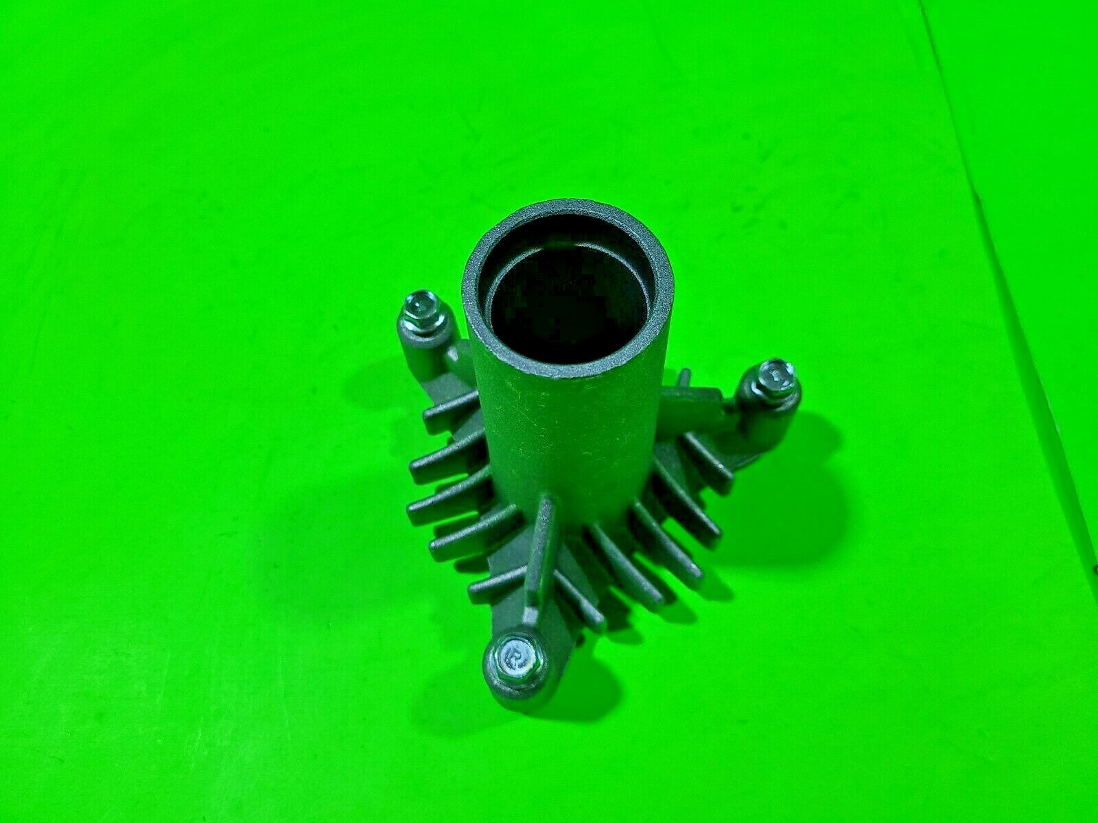 MANDREL HOUSING FITS AYP FITS HUSQVARNA 128774 5321287743