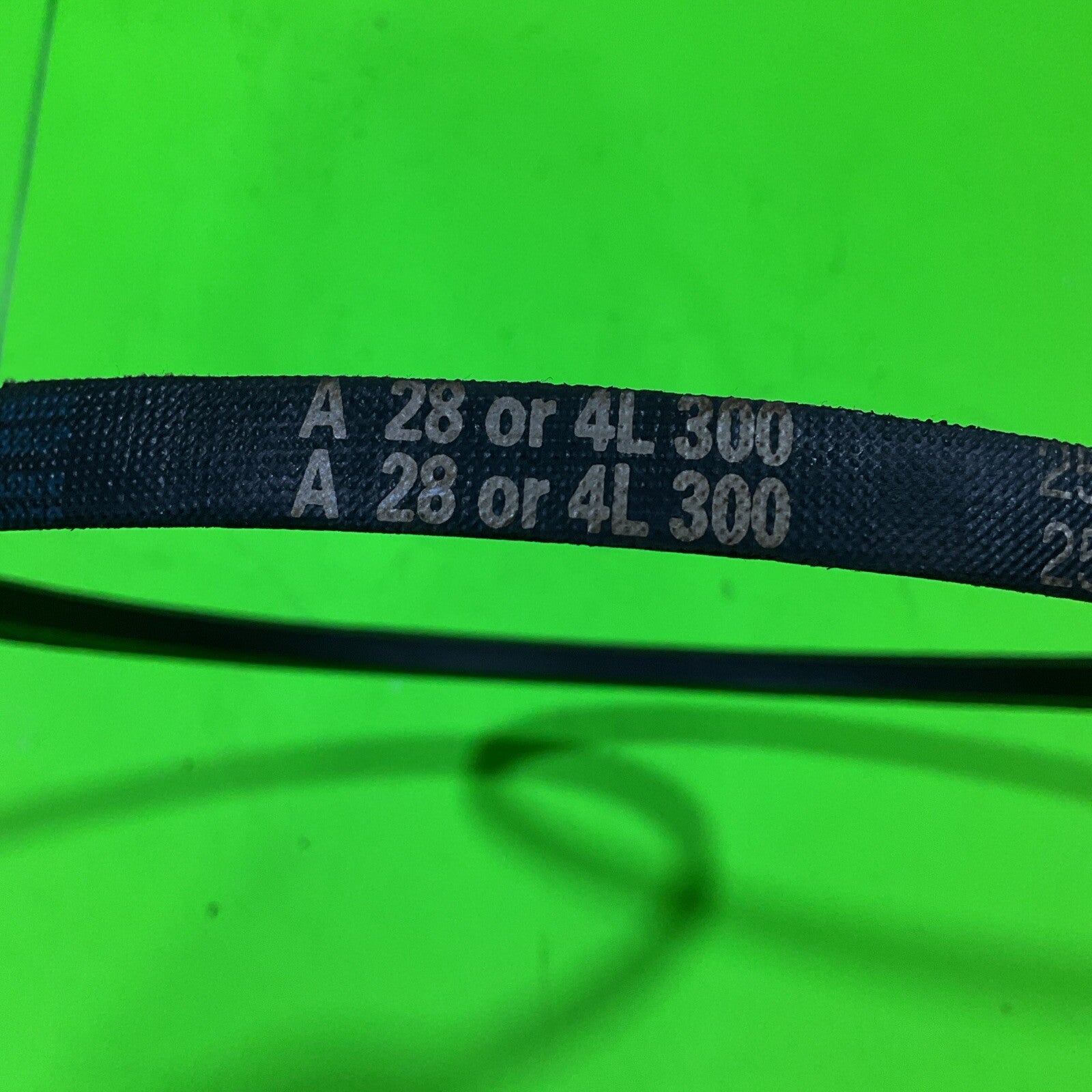NEW A28 / 4L300 V-Belt 1/2" x 30" fits Lawn Mowers, Tillers, & Outdoor Equipment3