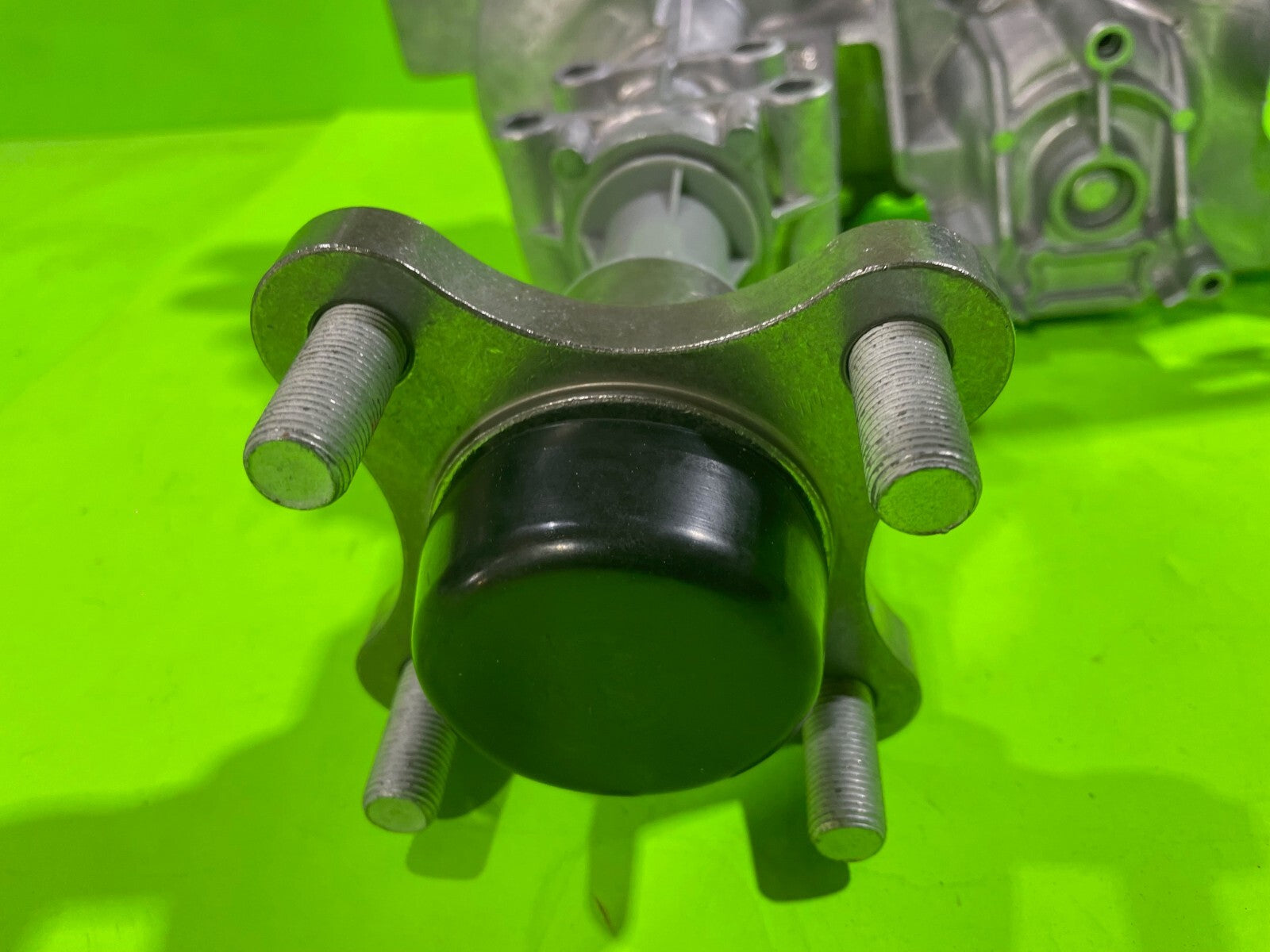 Hydro Gear ZC-AUBB-8D8B-2WPX Hydrostatic Transmission ZT-2200 EZT8