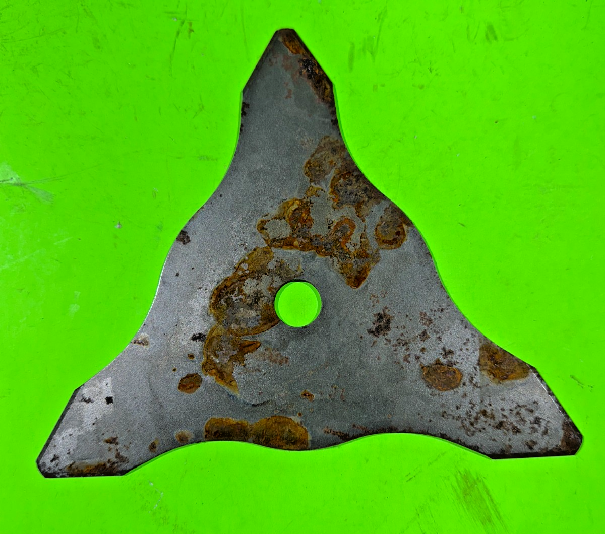 Jonsered Multi 300-3 Grass Cutting Blade 12 in 3 tooth, surface rust see photos7