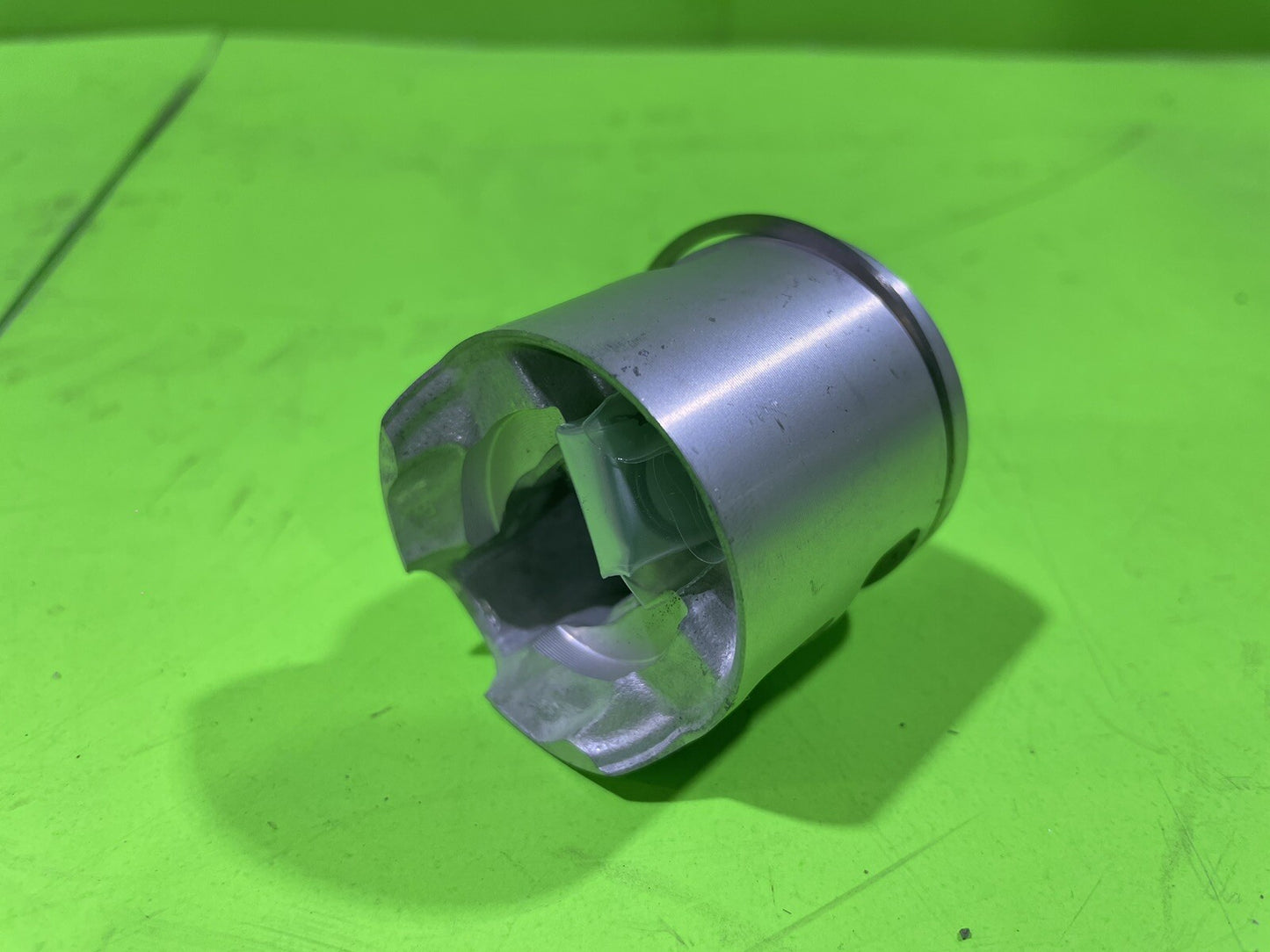 Genuine OEM Husqvarna 577047006 Piston Assembly 545 550XP XPG Jonsered CS22521