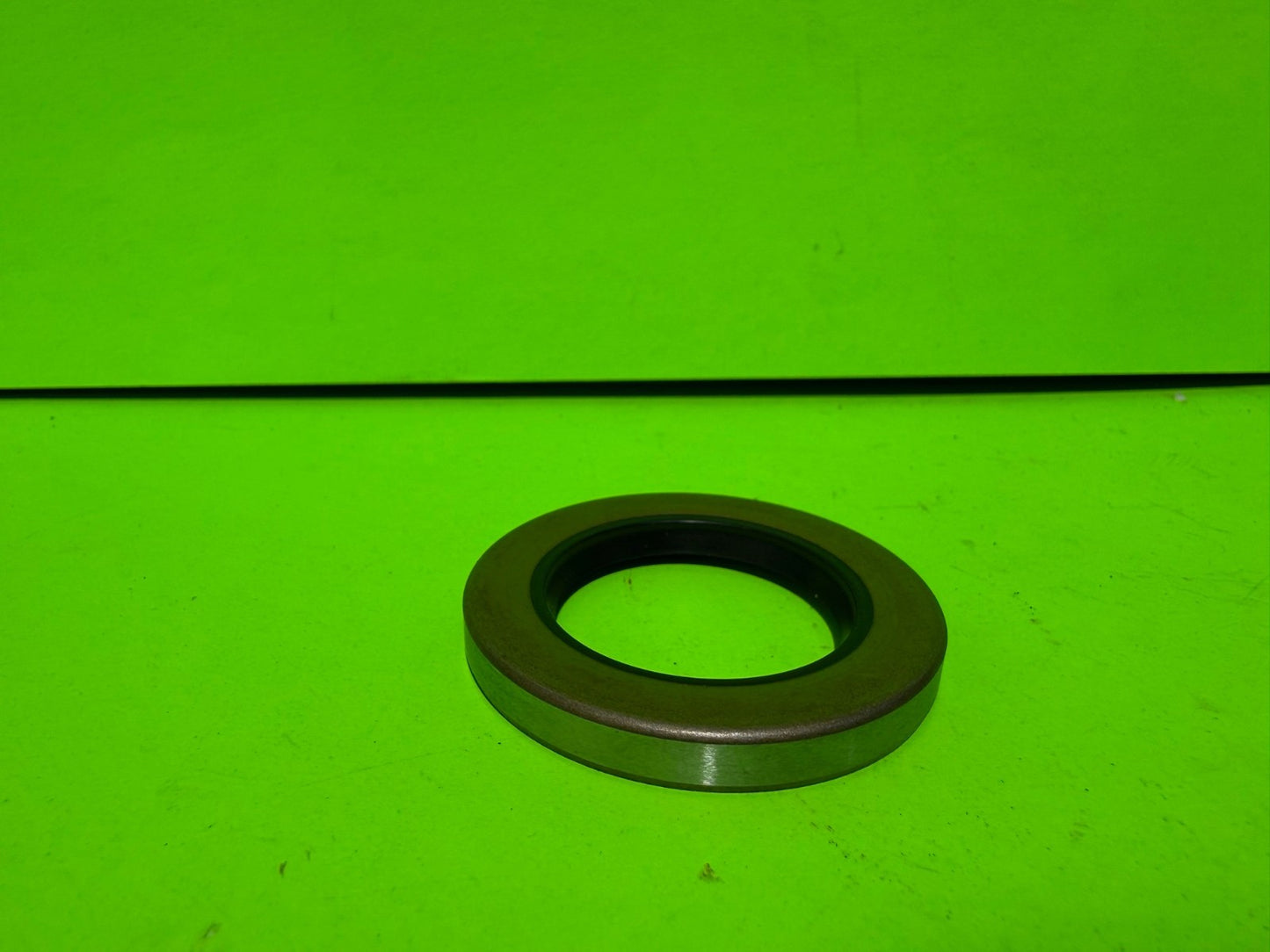 New Genuine OEM Husqvarna 539102851 Seal0