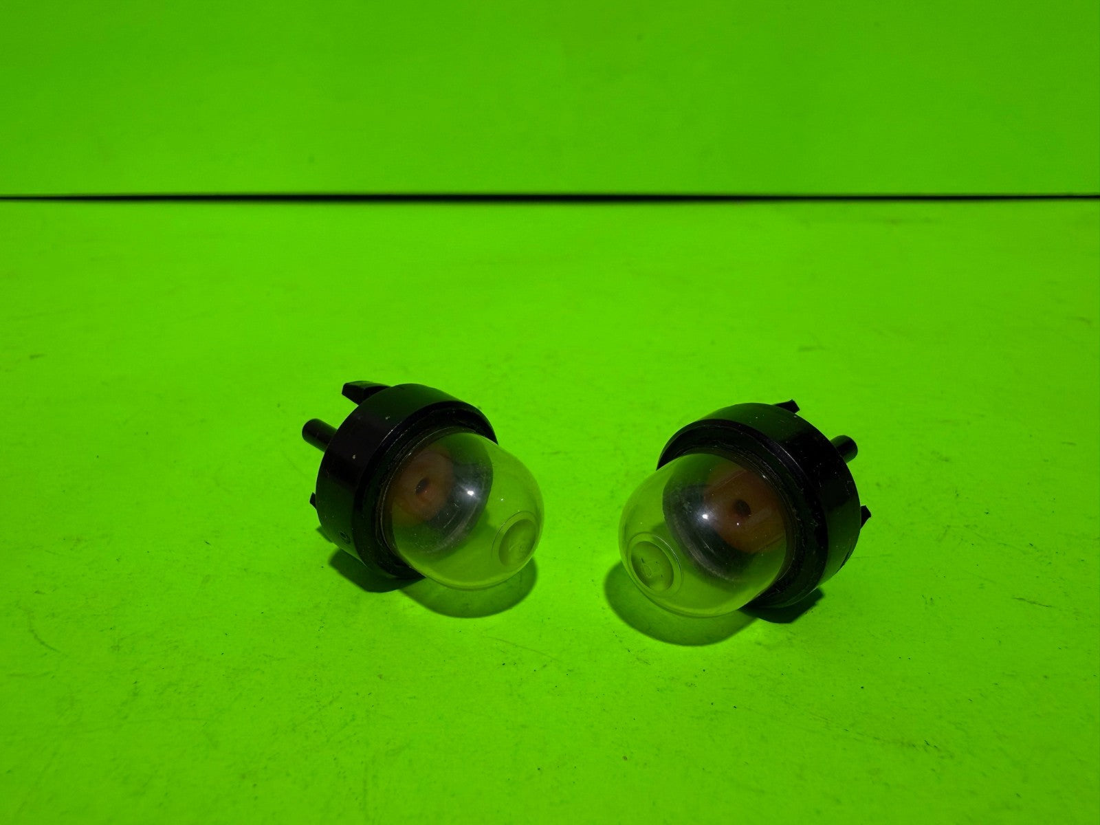 New 2pk Genuine OEM Husqvarna 503936601 Primer Bulbs0