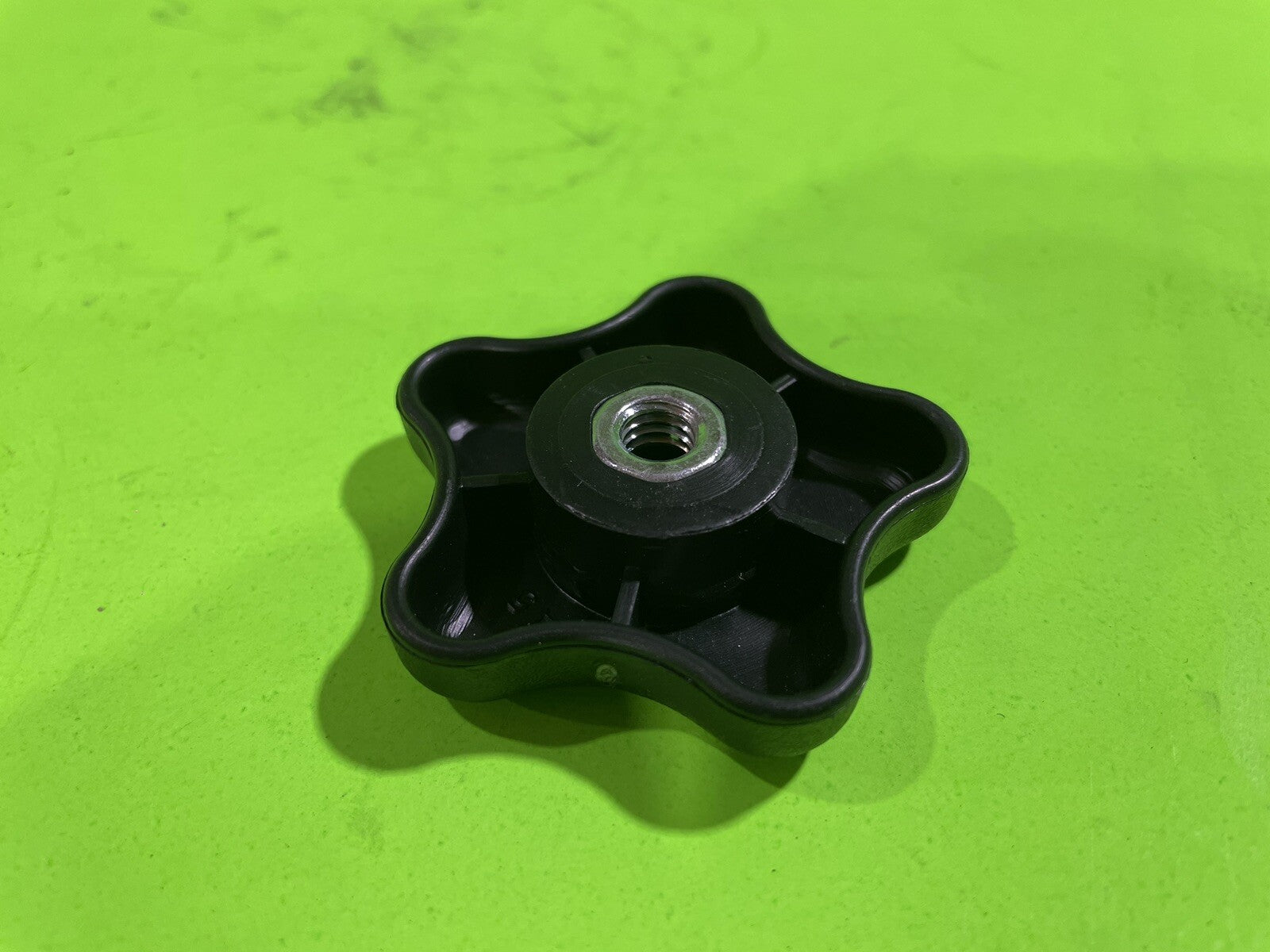 Genuine Husqvarna 522718401 Knob WH3616 4818 5218 WHF6123 5223 48171
