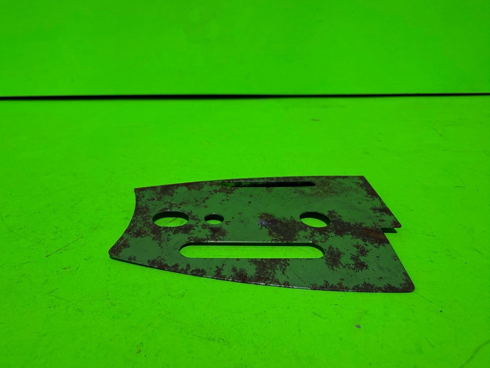 Genuine OEM Husqvarna 503465501 Plate 394 395 Chainsaws0
