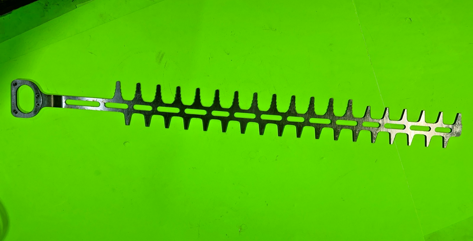 NEW Husqvarna 574681301 22" Hedge Trimmer Blade Replacement Assembly0