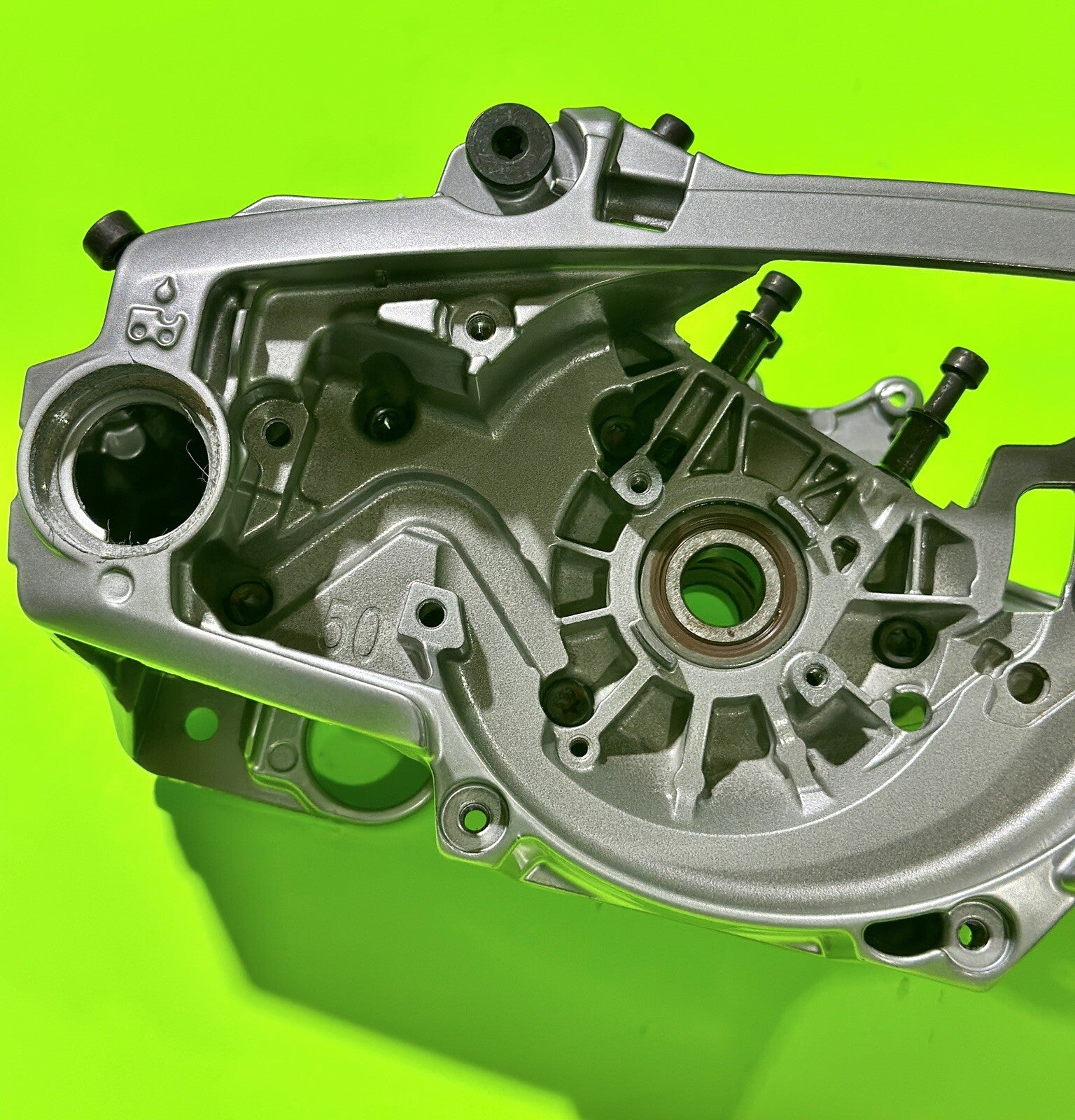 Genuine Husqvarna 577834713 Crankcase for 550XP, 550XPG Chain Saw6