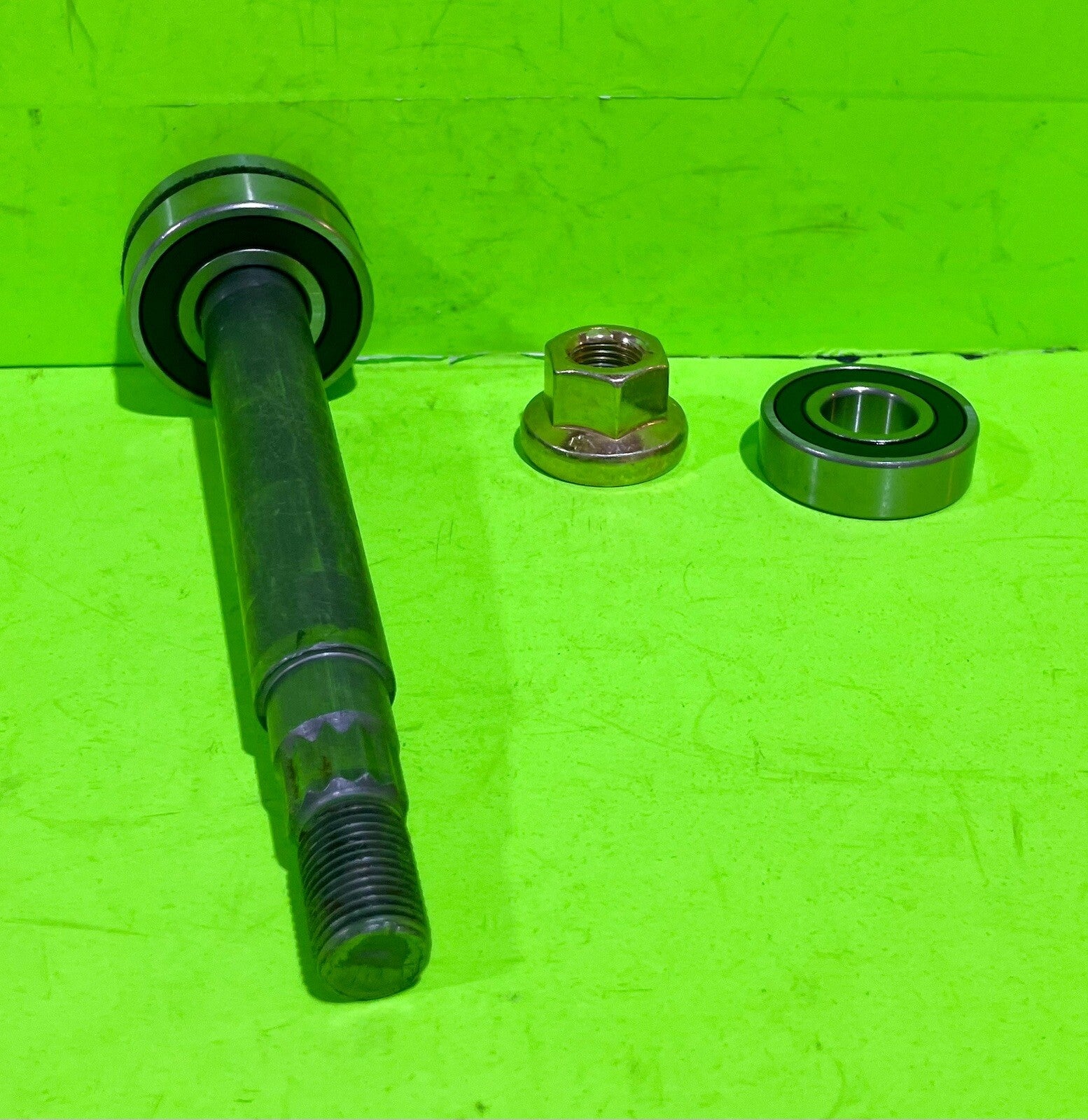 Genuine Husqvarna 532137646 Spindle Shaft w/ Bearing Nut1