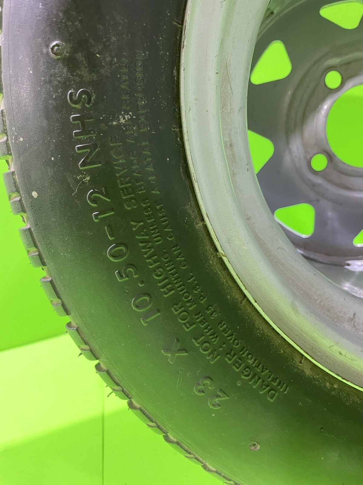 Genuine OEM Husqvarna 539104582 Wheel Assy Titan Turf Trace 23x10.50-12NHS4