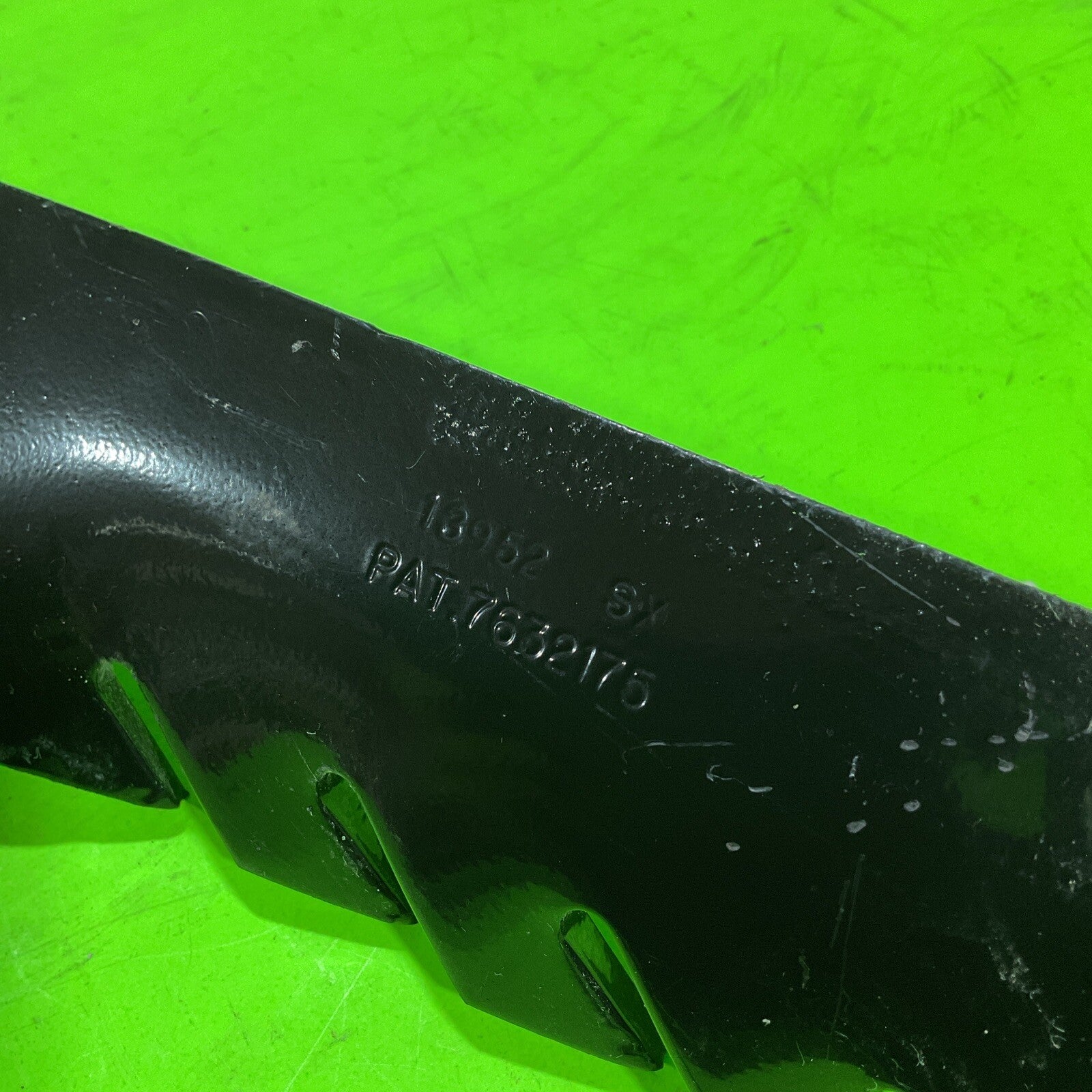 Single Genuine OEM Husqvarna Dixon 539119863 Gator Blade For 50" Cut 139524