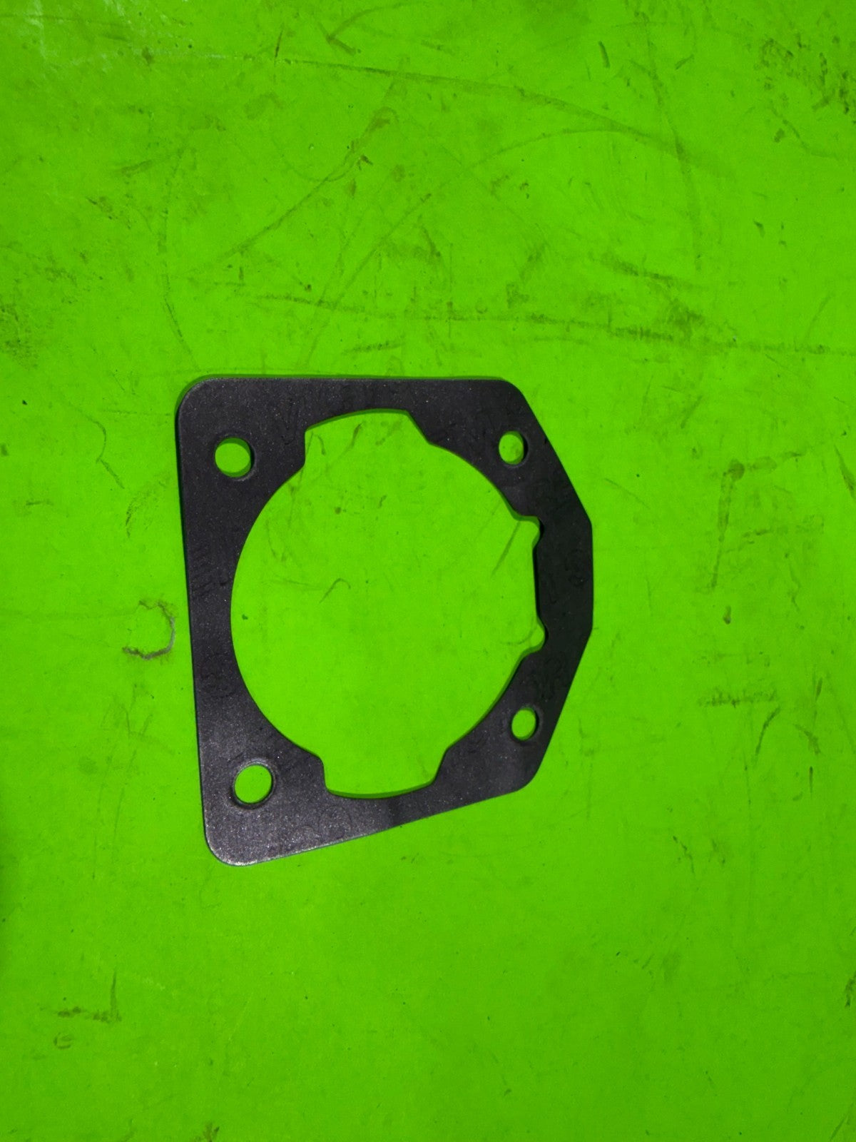 NEW Genuine OEM Husqvarna 503162103 Gasket 50 51 545 55 Chainsaws1