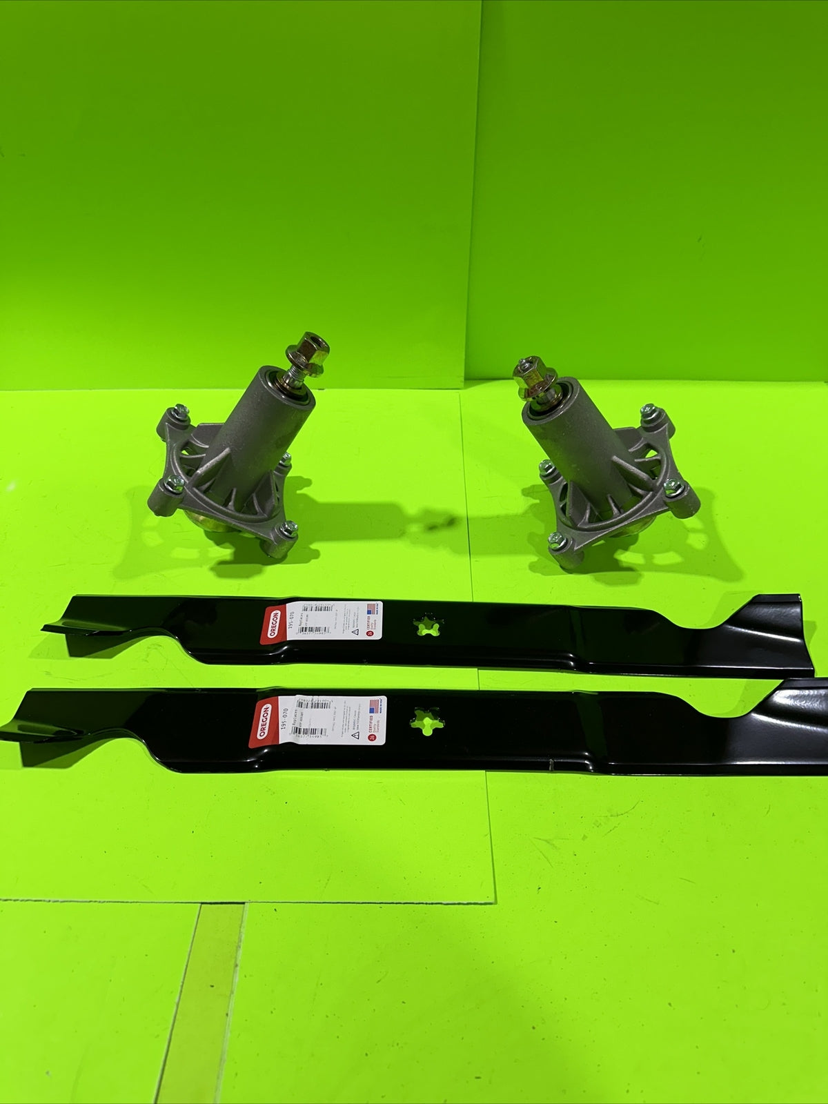 Deck Rebuild Kit Blade Spindle for Husqvarna YTH21K46 2246LS YTH20K46 46 Inch0