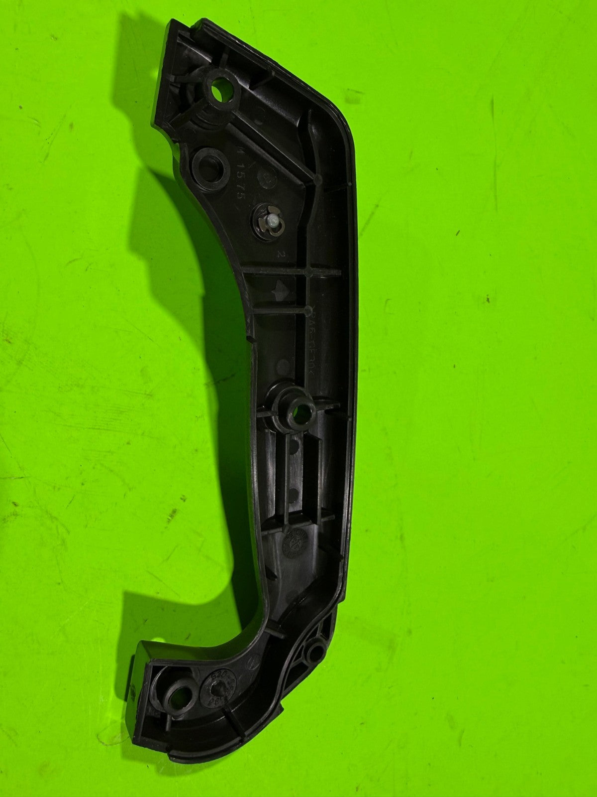Genuine OEM Husqvarna Throttle Cover Assy 530014160 132HBV3
