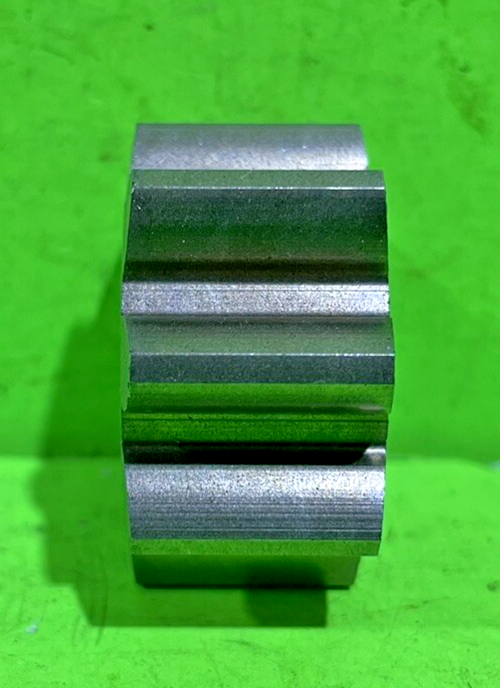 NEW Genuine Husqvarna 606000181 Gear Pinion fits 580 Series Walk Mowers & YT1303