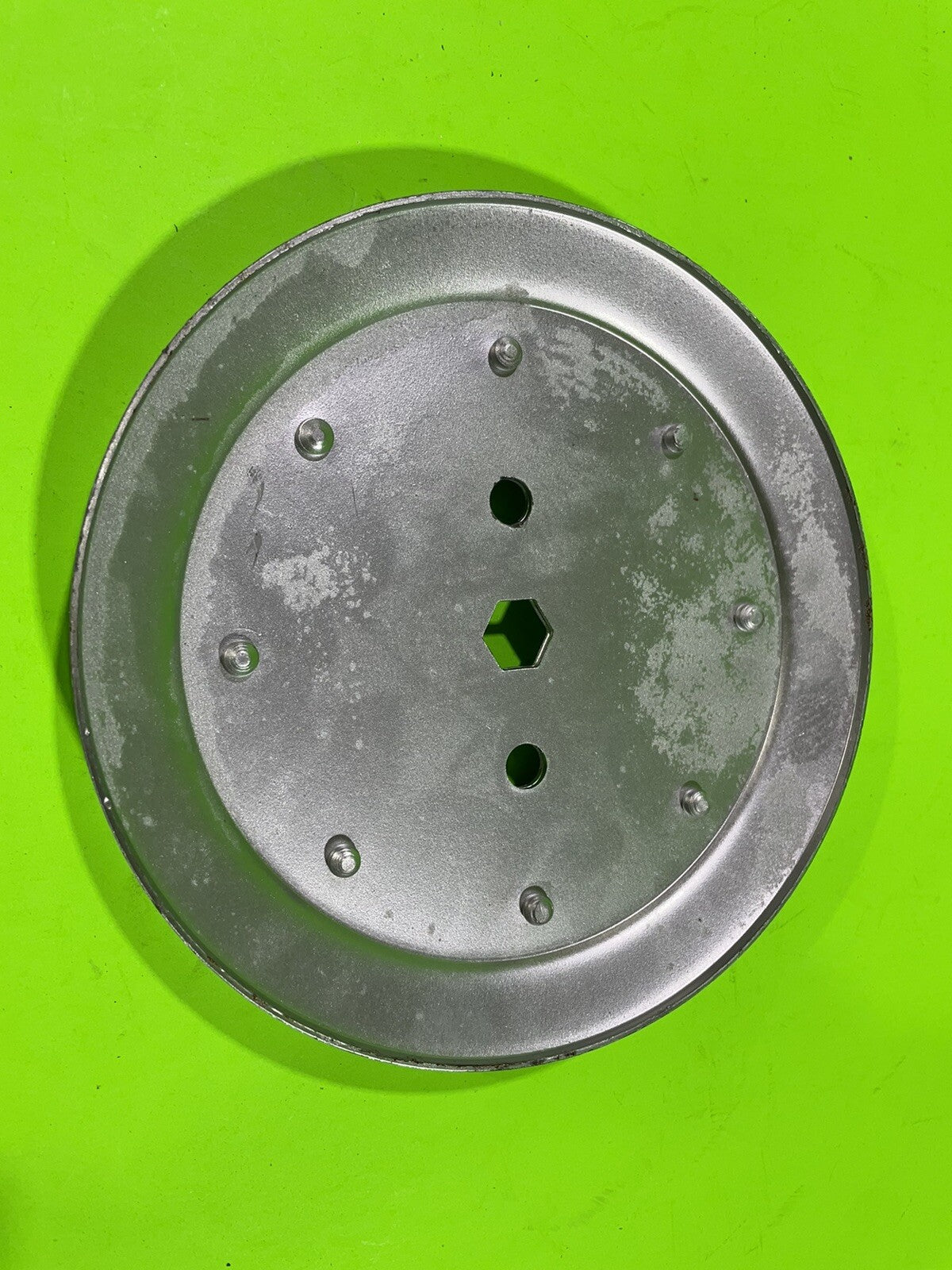 SPINDLE PULLEY FOR JOHN DEERE 100 D100 E100  L100 LA100 REPL OEM GX203675