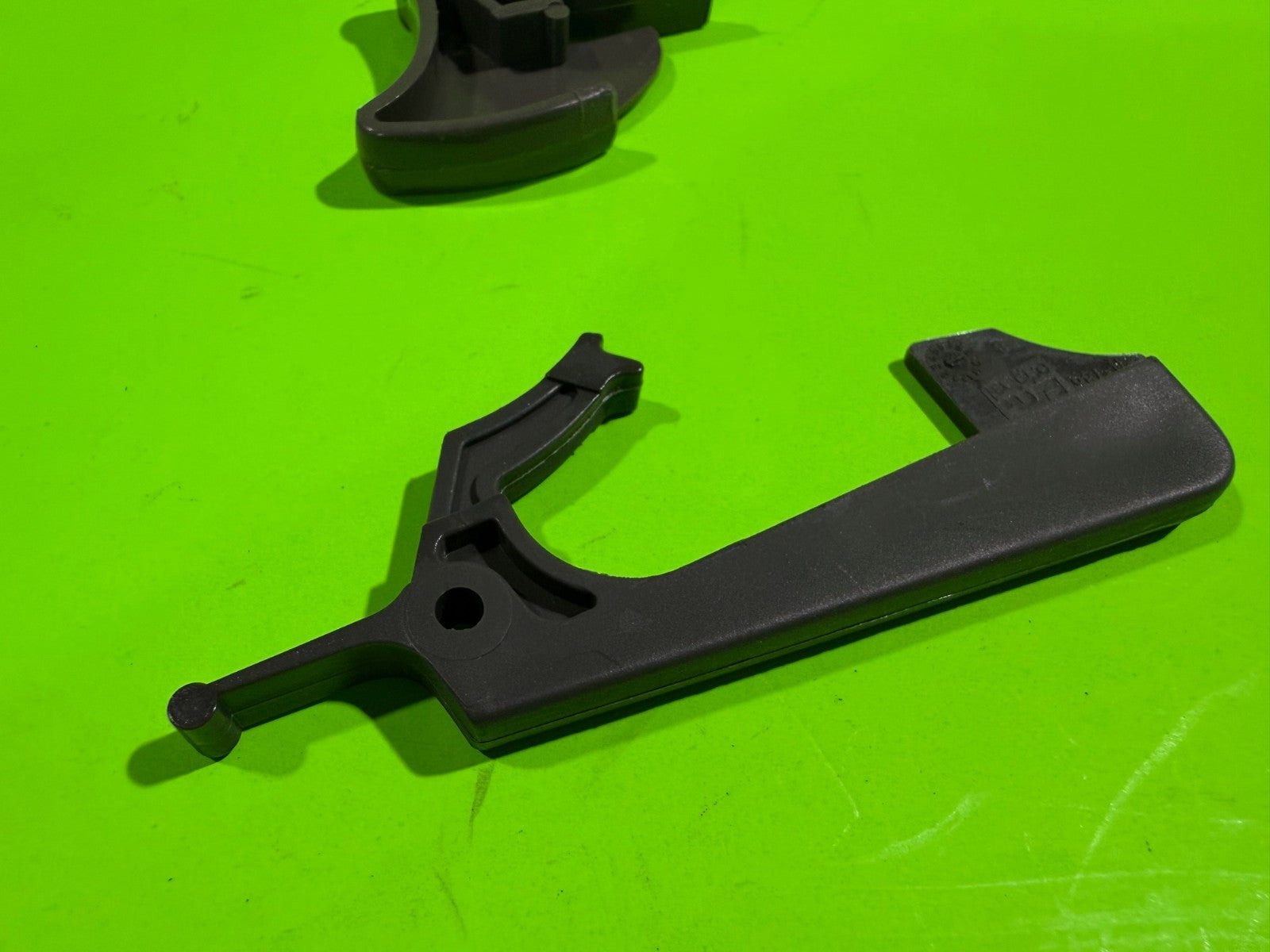 NEW Genuine OEM Husqvarna 530069587 Throttle Trigger Kit 136 137 Chainsaws3