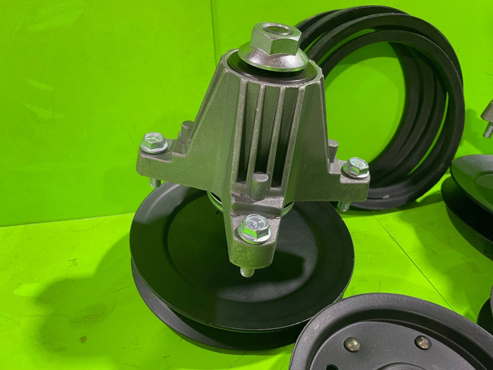 42" Deck Spindle Blade Belt Pulley Kit for Troy Bilt LT4200 2012 - 2014 42" Deck2