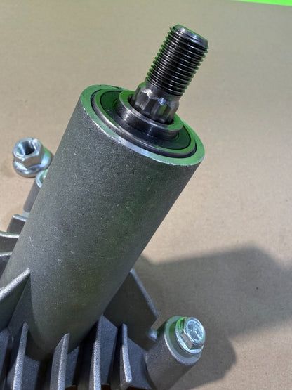 NEW AYP LR110 3-Post Spindle Assy Replaces 130794 532130794 137641 137645 1655795