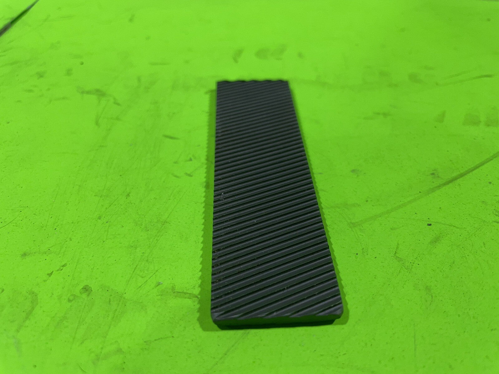 New Genuine OEM Husqvarna 653000040 Guide Bar Sharp File2