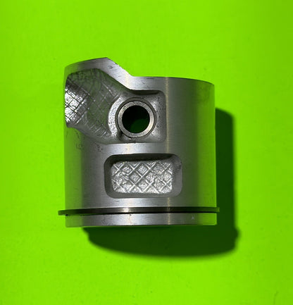 Genuine OEM Husqvarna 577047006 Piston Assembly CS2252 CS2253 545 550XP/XPG0