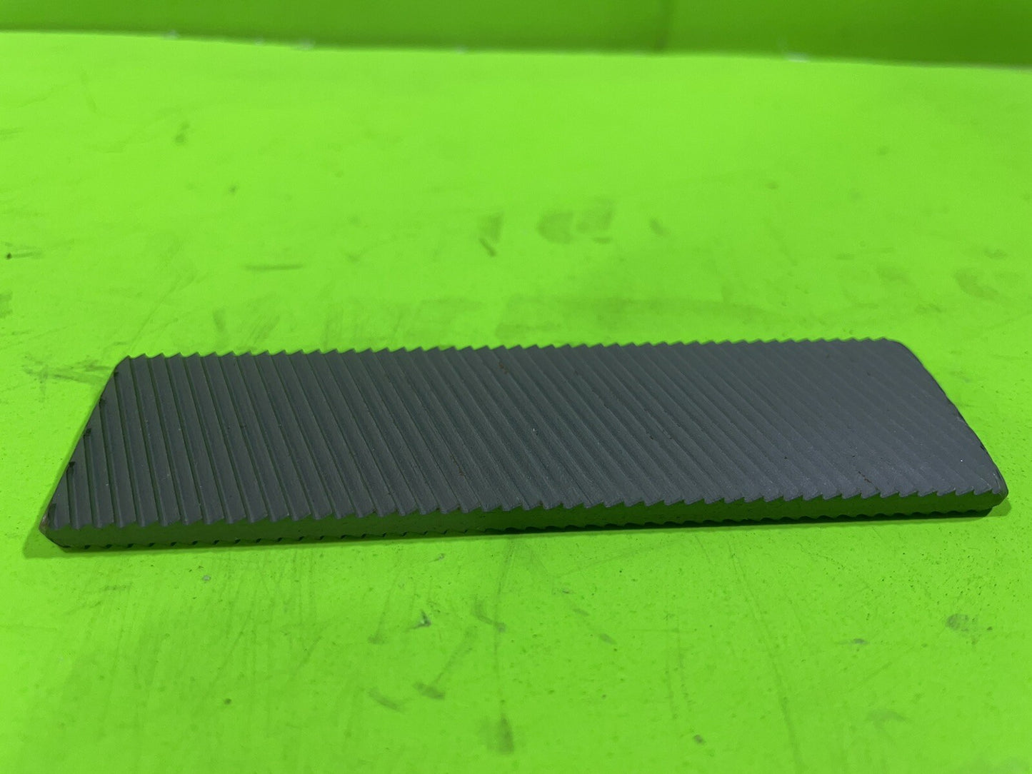 New Genuine OEM Husqvarna 653000040 Guide Bar Sharp File0