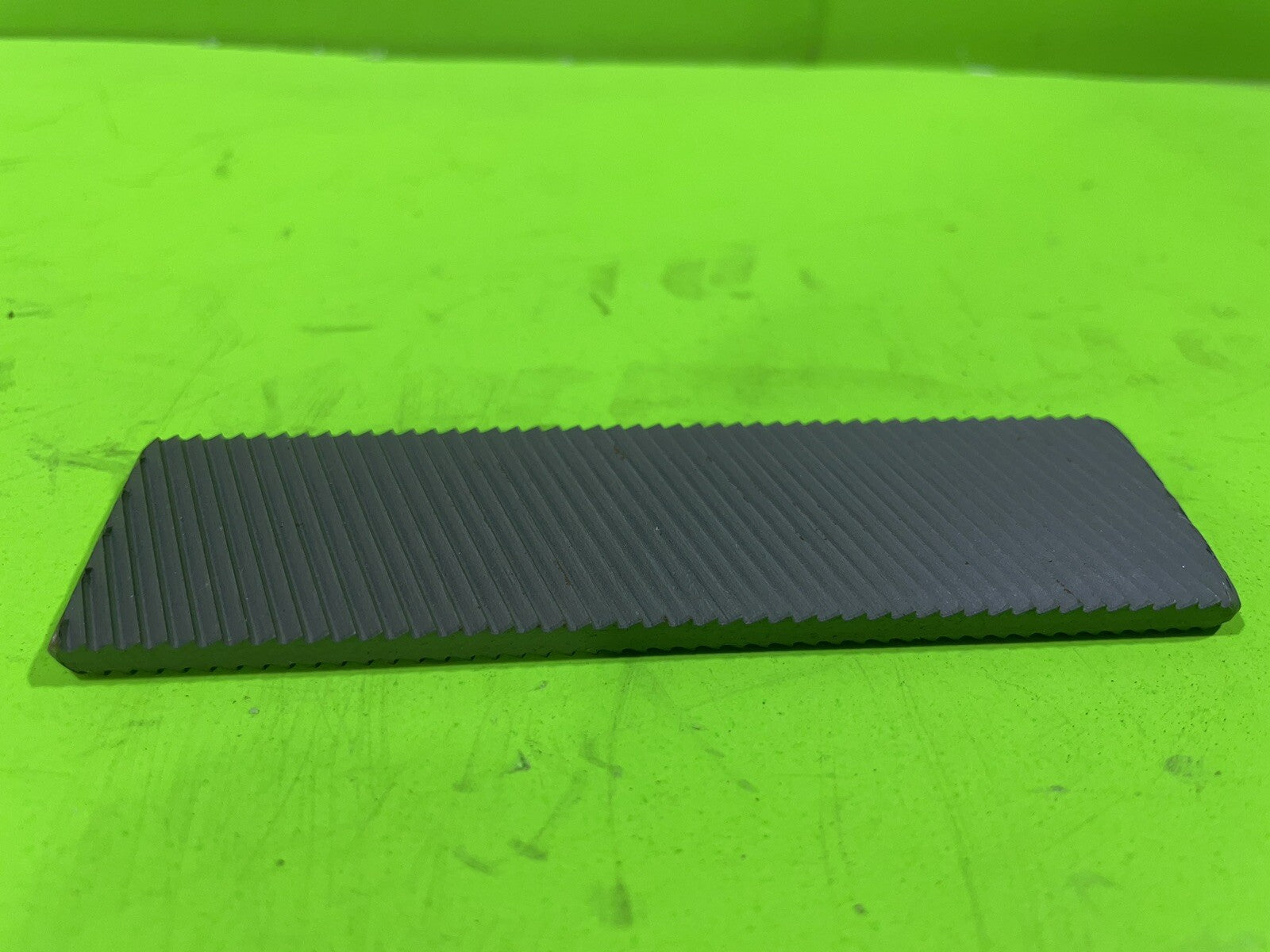 New Genuine OEM Husqvarna 653000040 Guide Bar Sharp File0