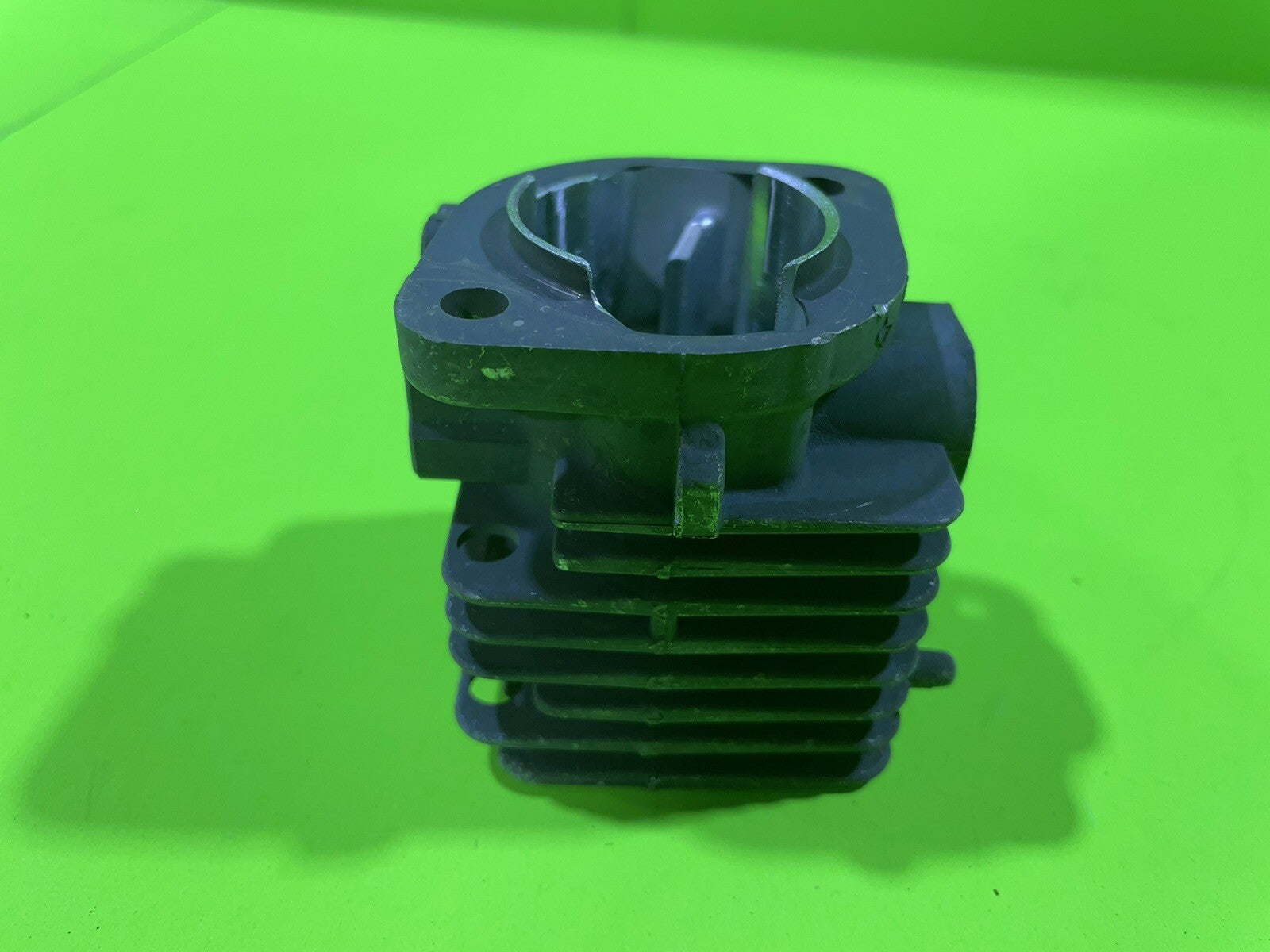 Genuine OEM Poulan 530053445 24cc Cylinder PP110 PT30000