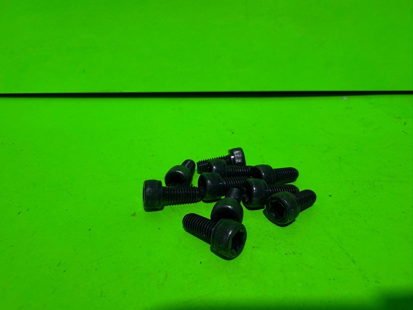 New 10pk Genuine OEM Husqvarna 521861101 Torx Bolt RedMax0