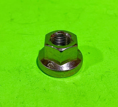 Genuine Husqvarna 532137646 Spindle Shaft w/ Bearing Nut3